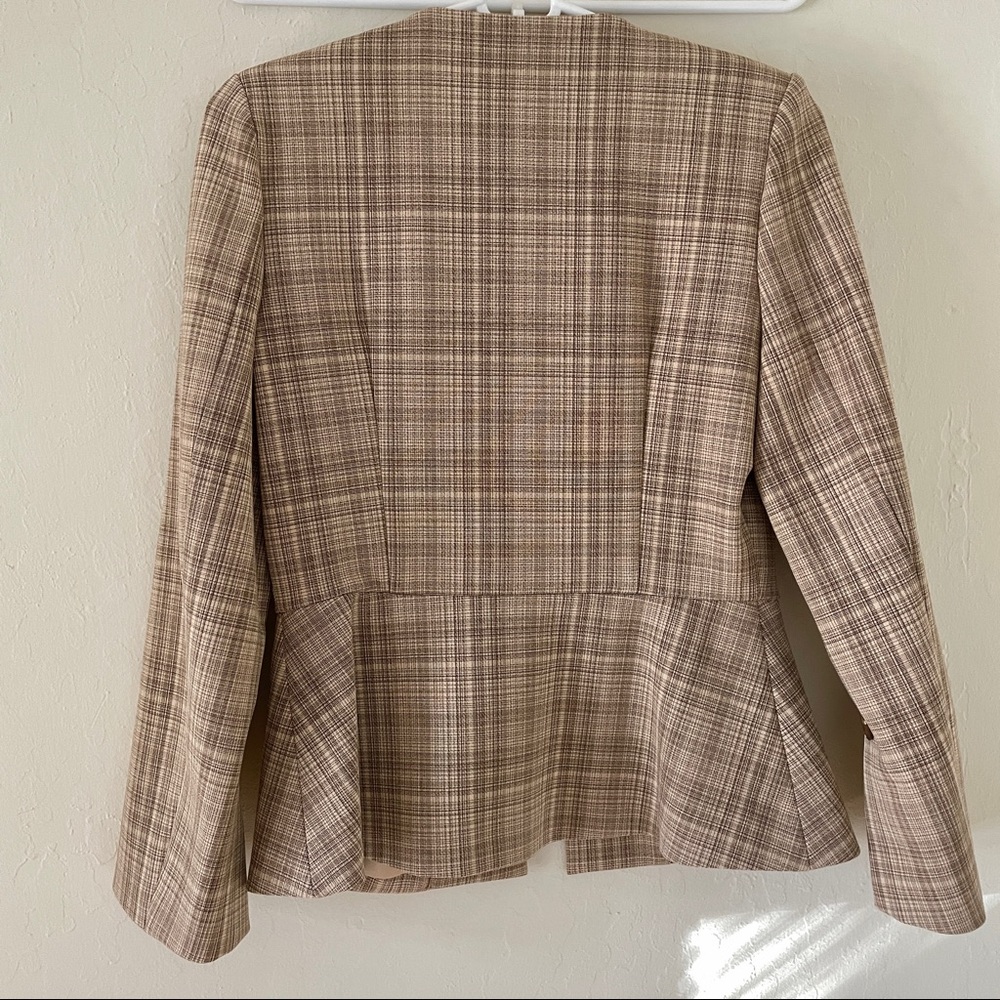Simple Retro Blazer - Picture 6 of 8